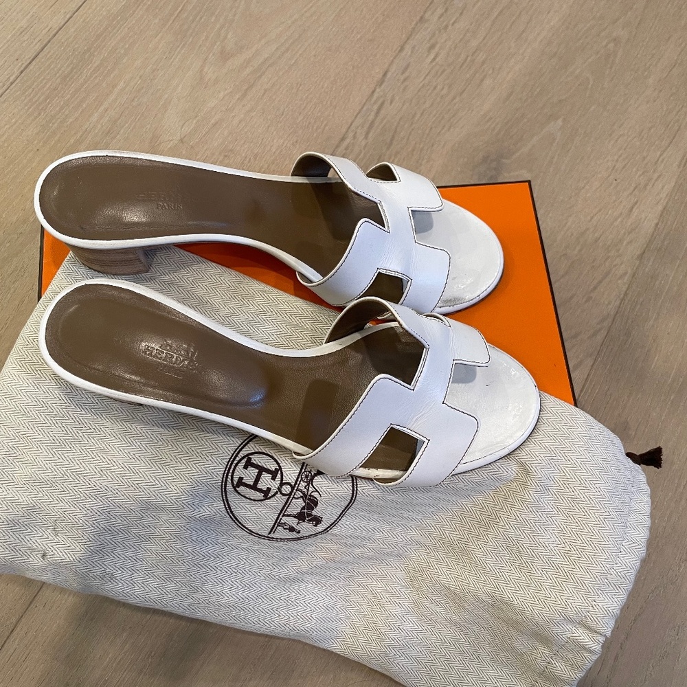 Hermes Oasis sandal in white size 38.5